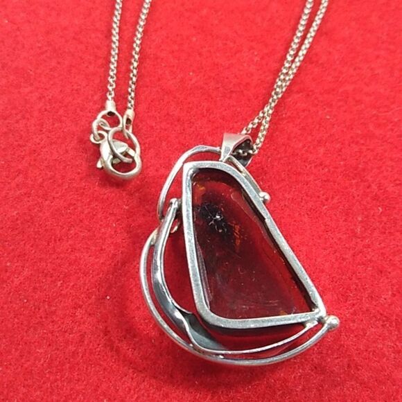 Vintage Amber Cabochon Sterling Silver Pendant/Chain Sailboat under Full Sail - Picture 8 of 10